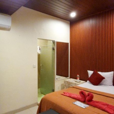 Gustav Bali Homestay And Massage Sanur Buitenkant foto